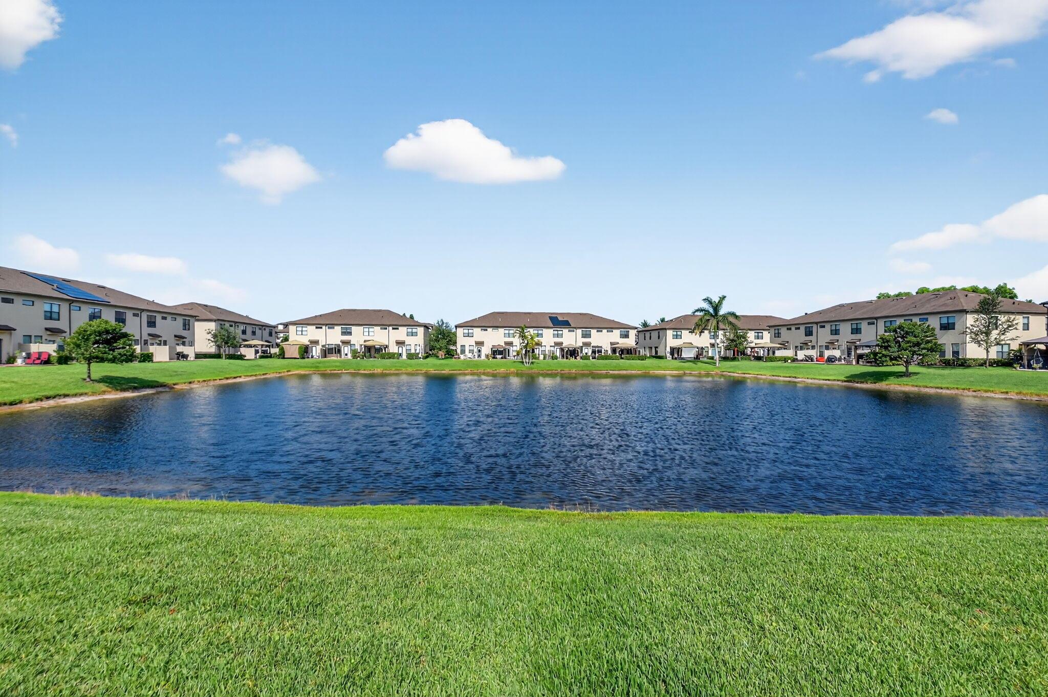 PRESTON SQUARE - Residential