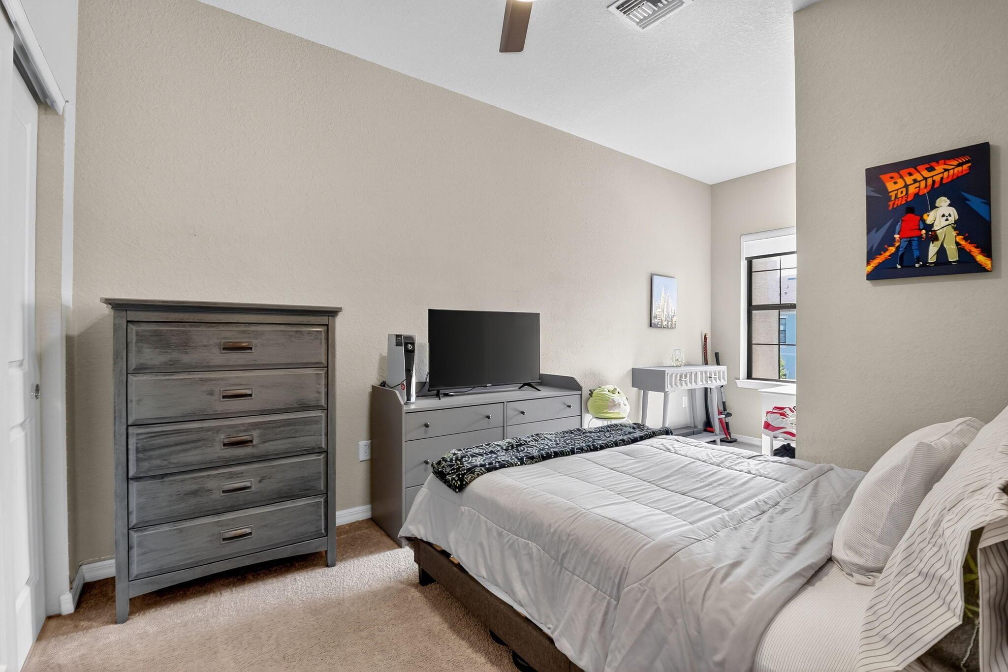 PRESTON SQUARE - Residential