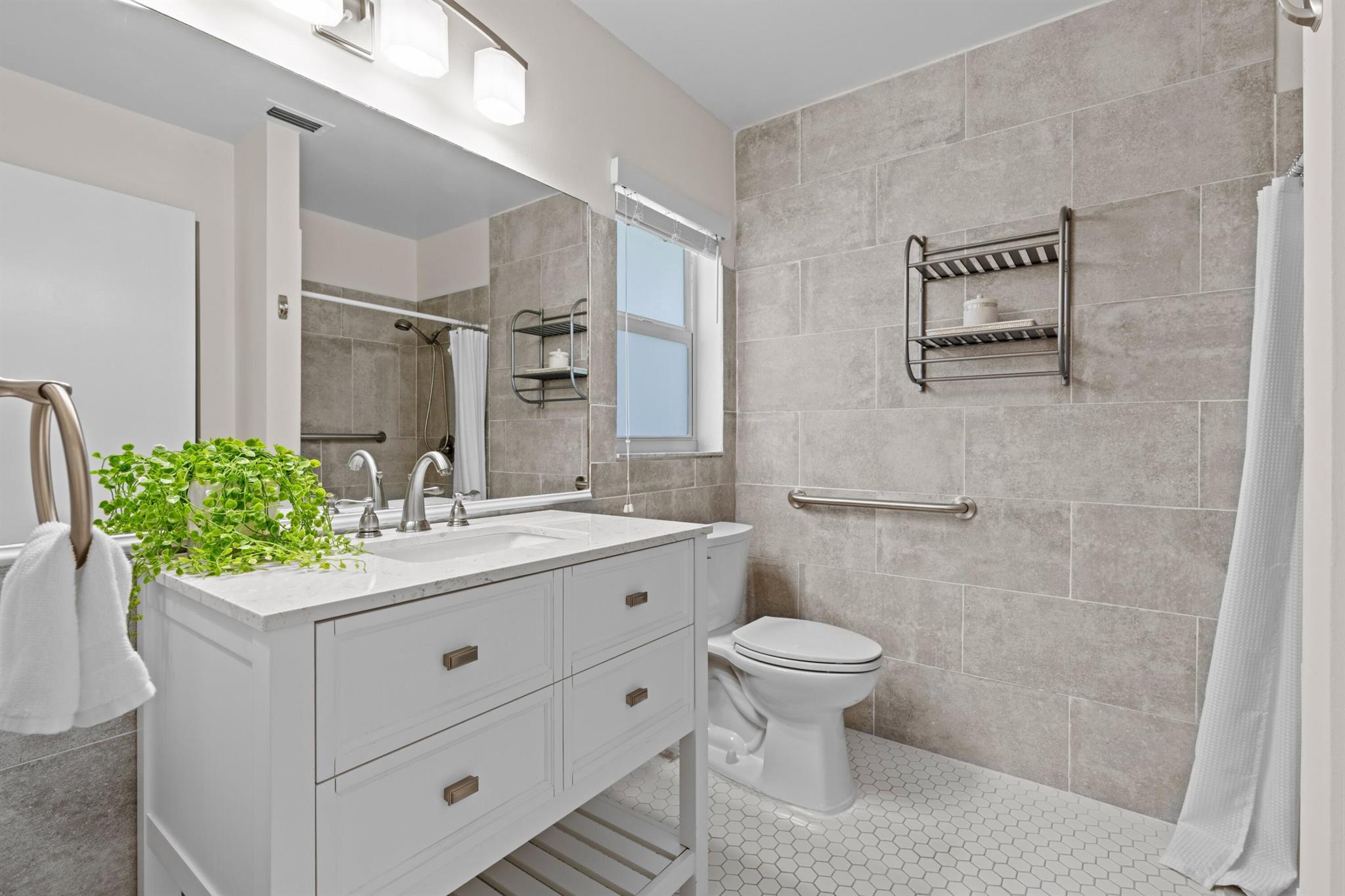 WHISPER WALK - Residential