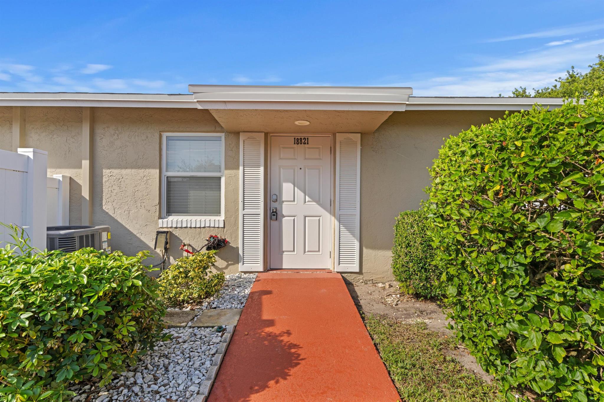 WHISPER WALK - Residential