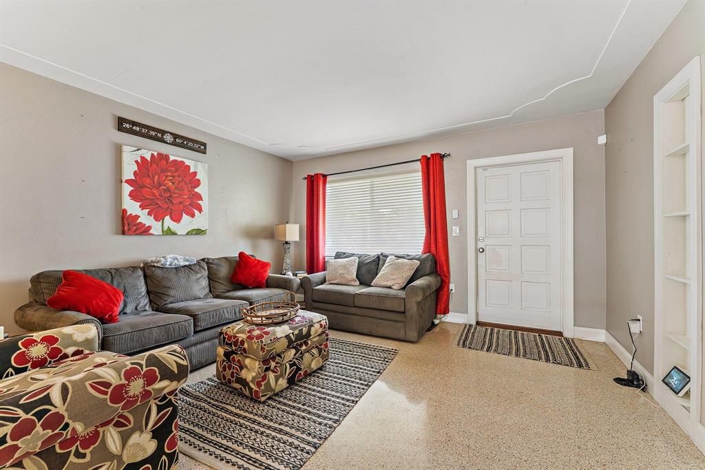 NORTH PALM BEACH VILLAGE OF 3 - Residential