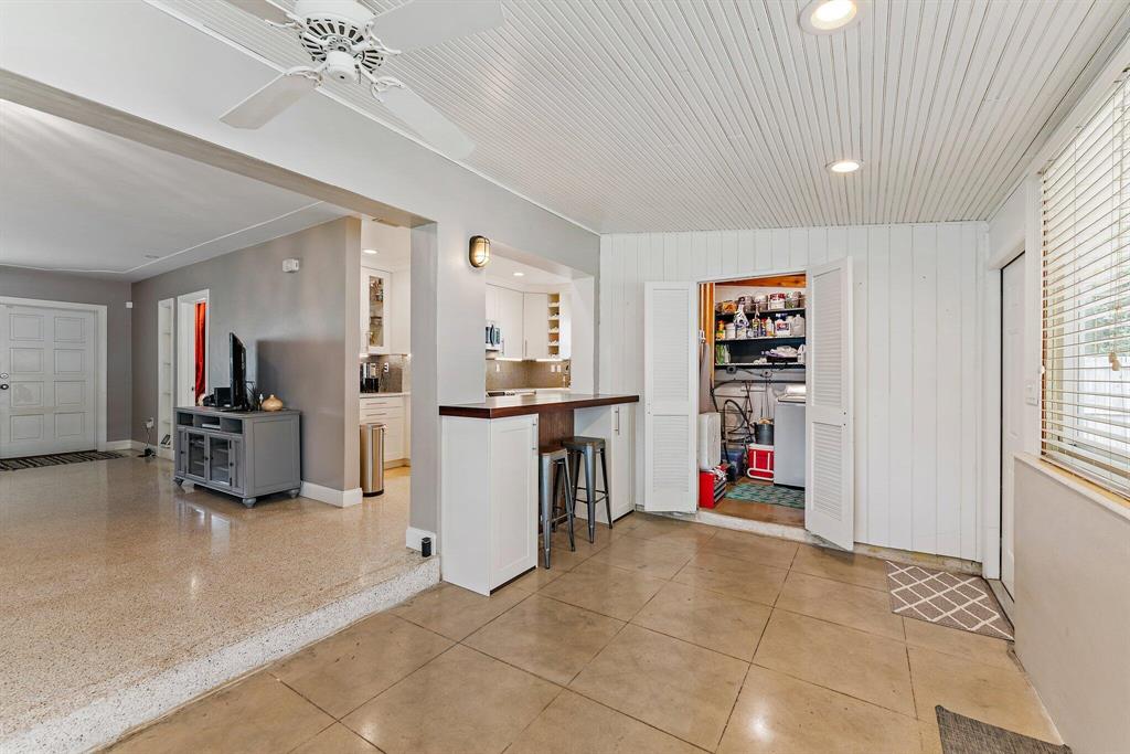 NORTH PALM BEACH VILLAGE OF 3 - Residential