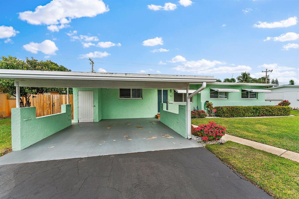 NORTH PALM BEACH VILLAGE OF 3 - Residential