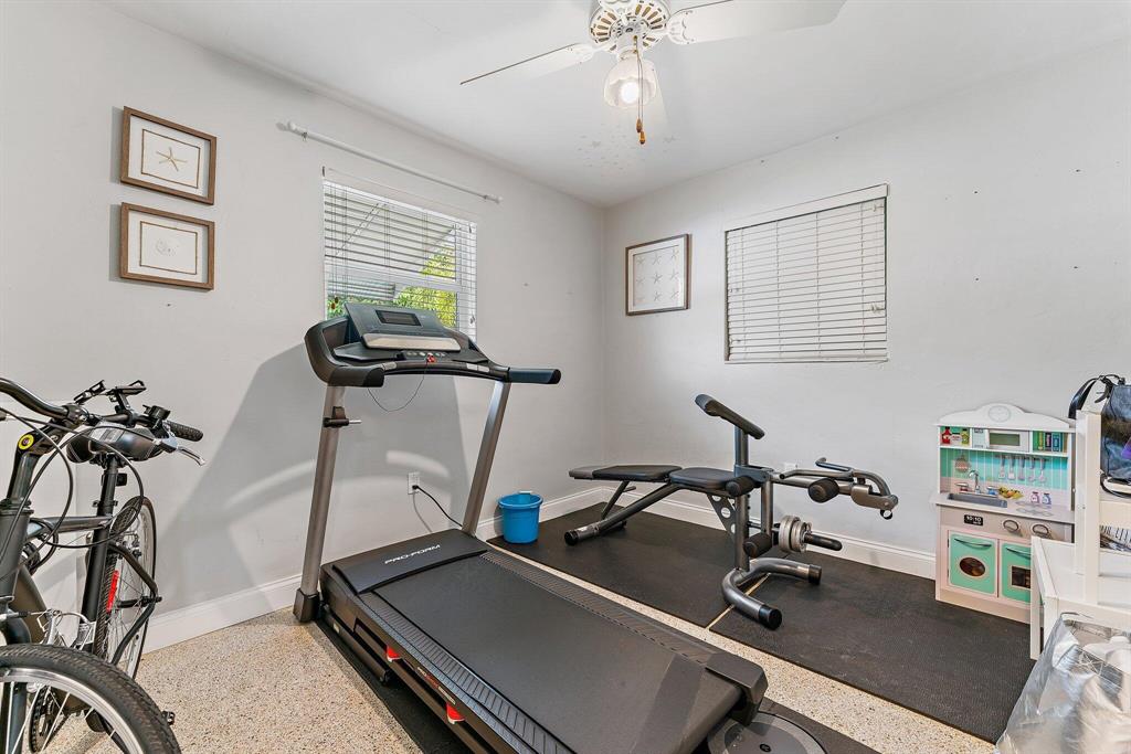 NORTH PALM BEACH VILLAGE OF 3 - Residential