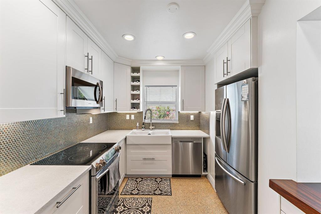 NORTH PALM BEACH VILLAGE OF 3 - Residential