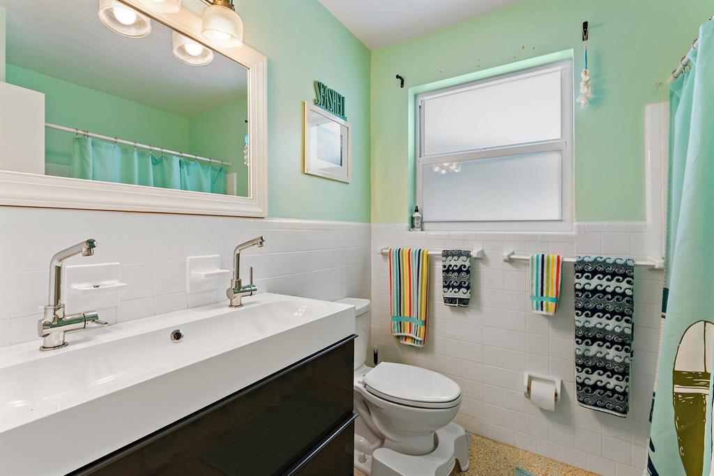 NORTH PALM BEACH VILLAGE OF 3 - Residential