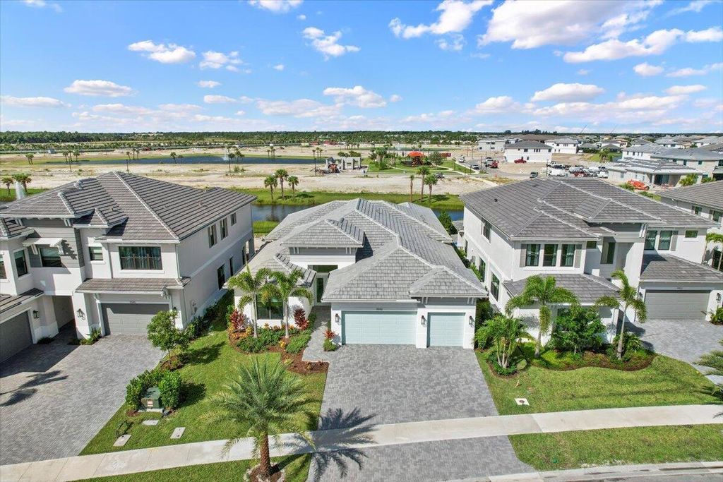 Photo of 9949 Migration Point, Palm Beach Gardens, FL 33412 (MLS # R11142727)