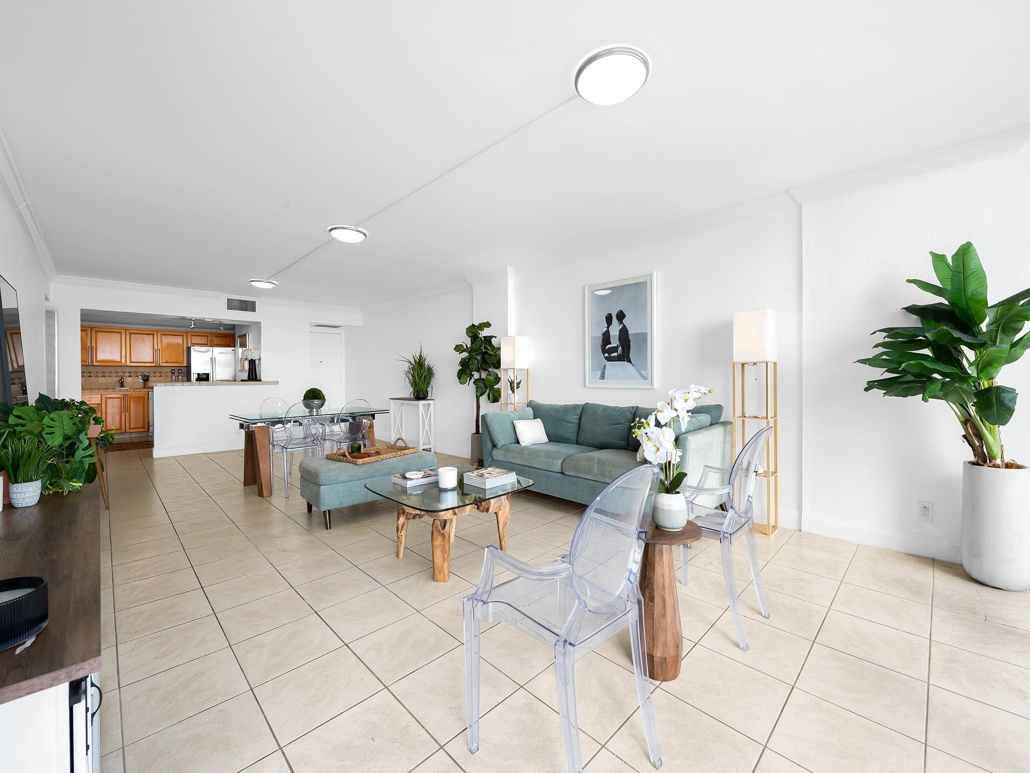 2101 S Ocean Drive 801