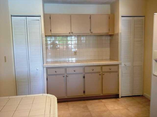RAMBLEWOOD SOUTH - Residential Lease