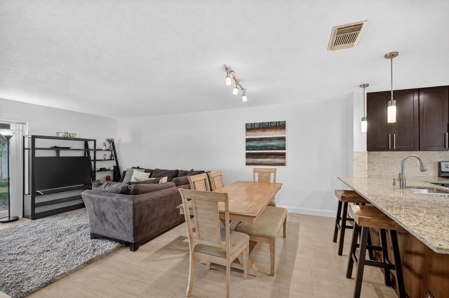 MELEAR - Residential