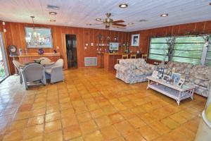 LOXAHATCHEE GROVES - Residential