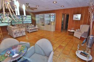 LOXAHATCHEE GROVES - Residential