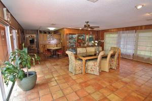 LOXAHATCHEE GROVES - Residential