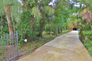 LOXAHATCHEE GROVES - Residential