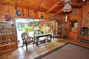 LOXAHATCHEE GROVES - Residential