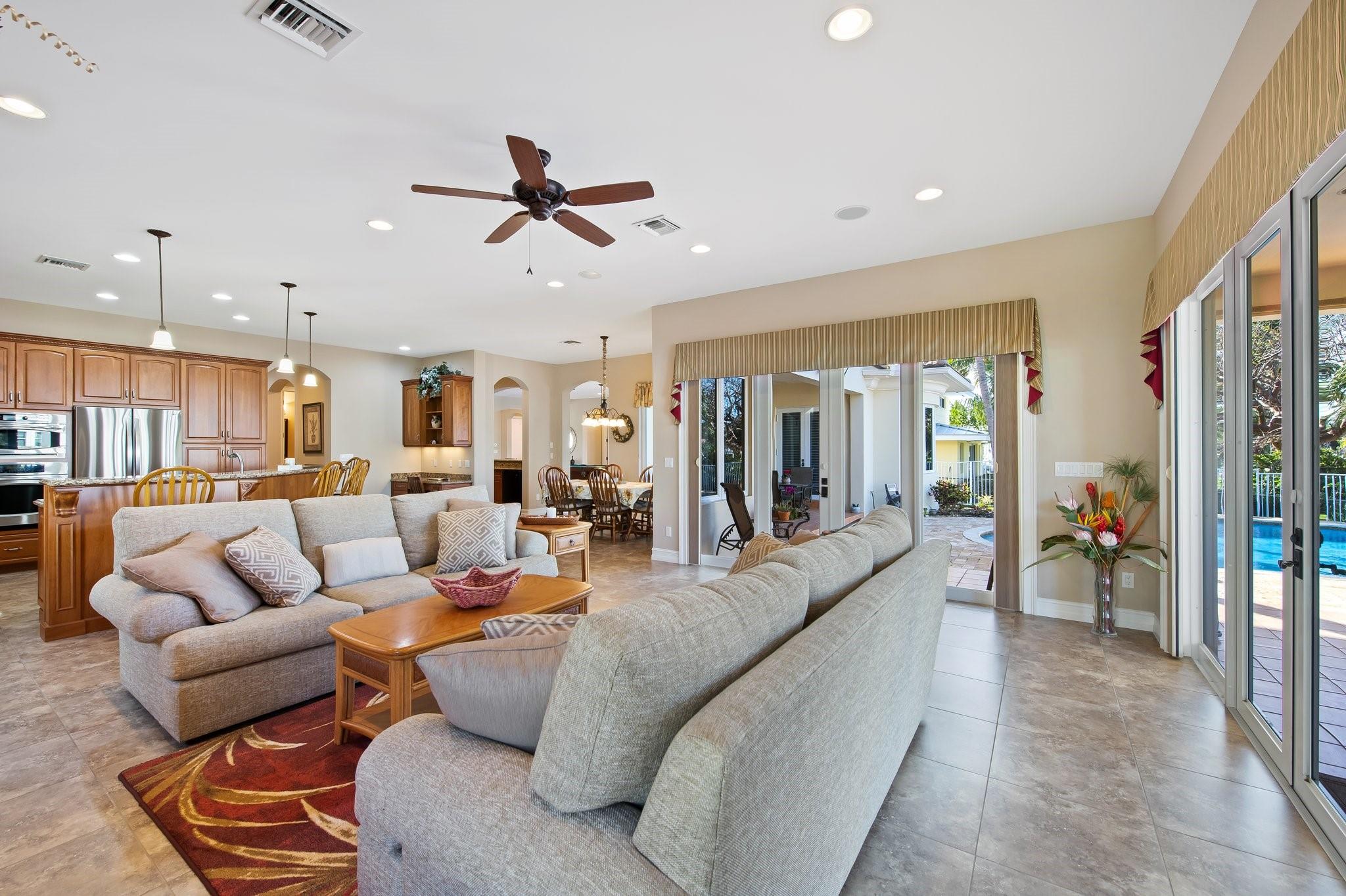 LAUDERDALE SURF & YACHT - Residential