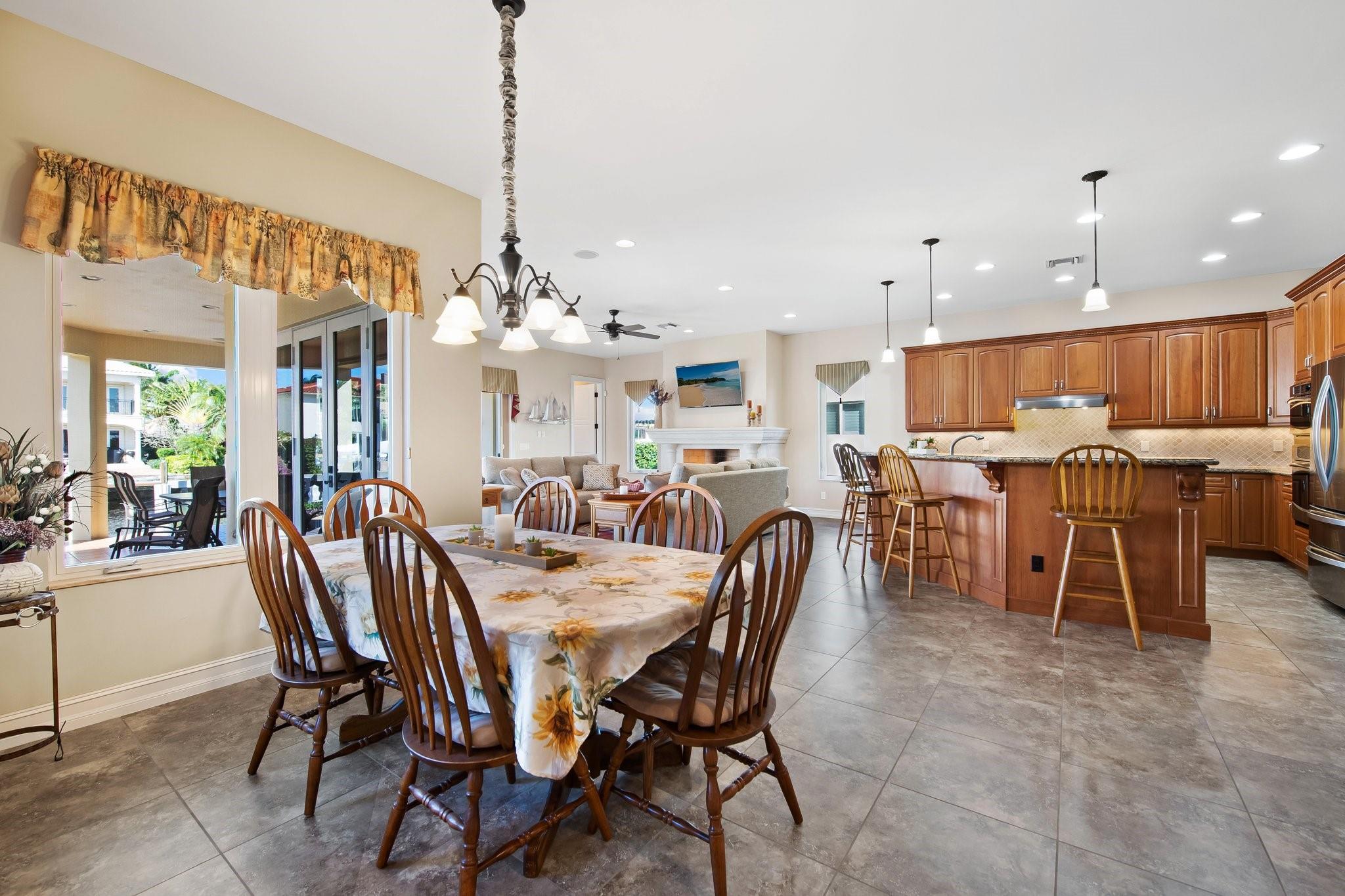 LAUDERDALE SURF & YACHT - Residential