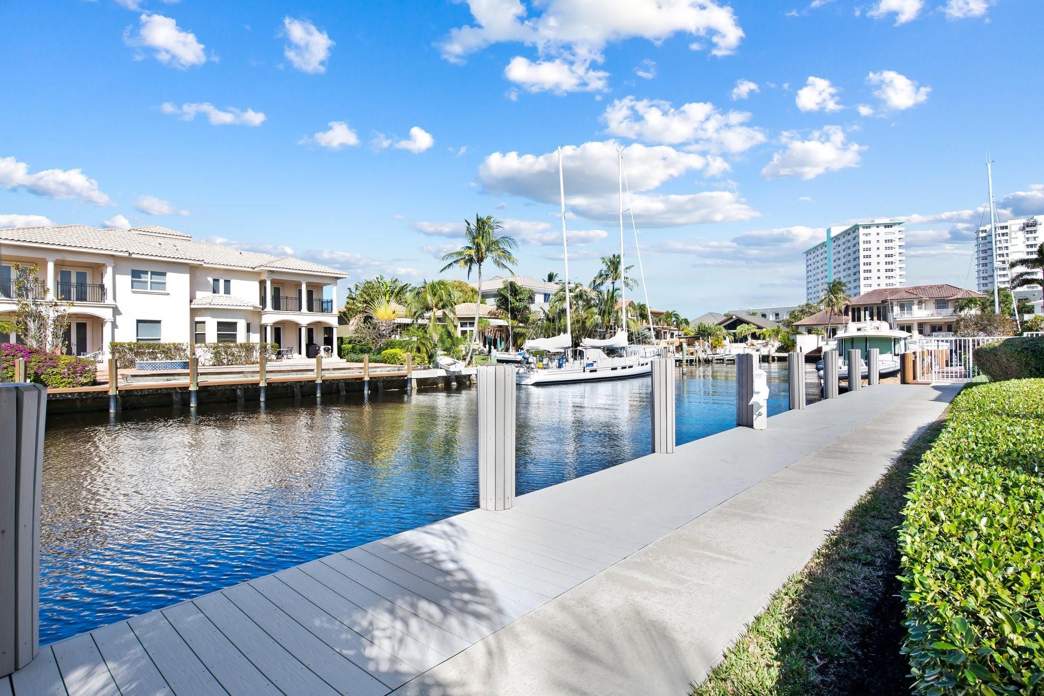 LAUDERDALE SURF & YACHT - Residential