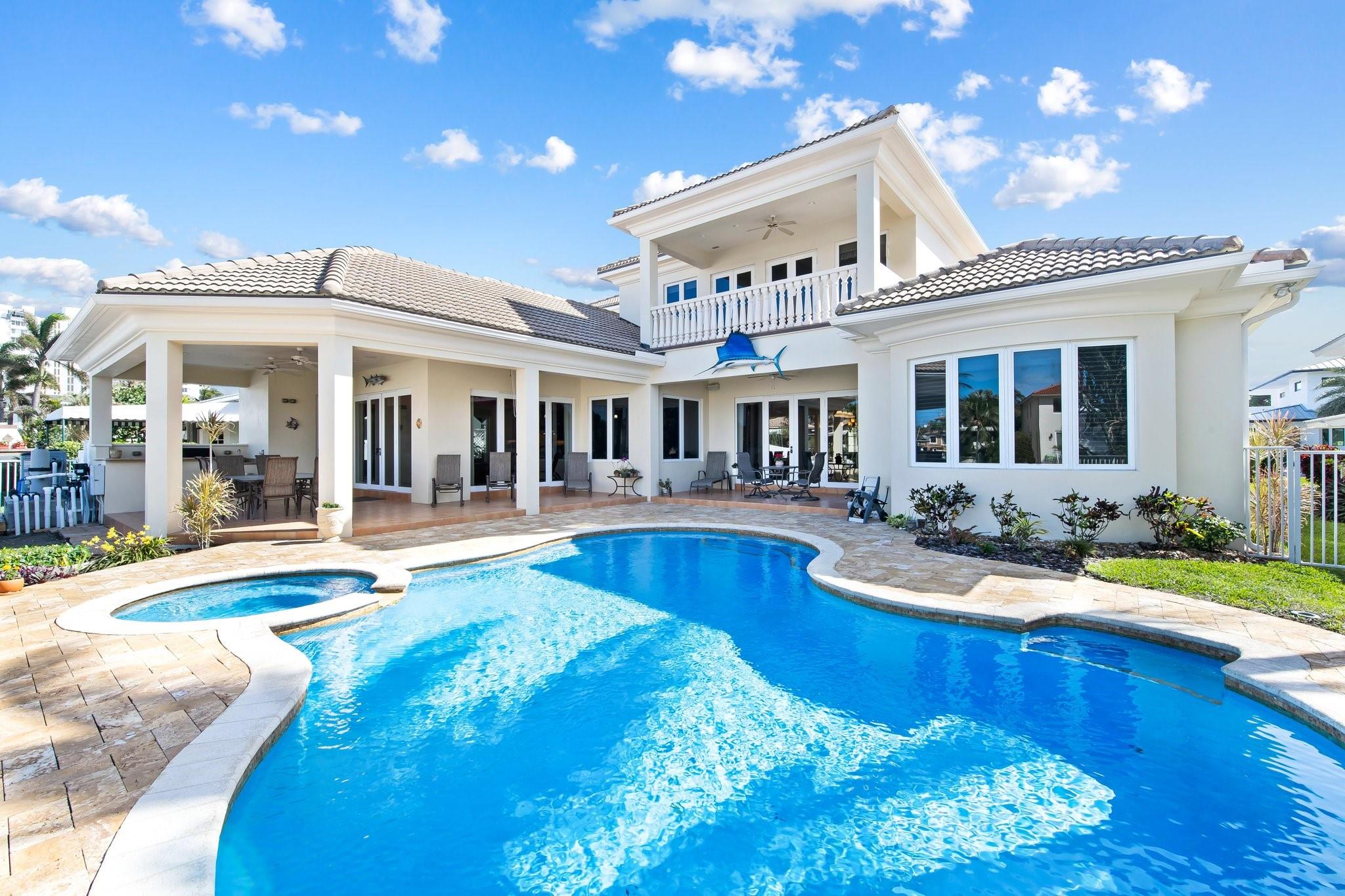 LAUDERDALE SURF & YACHT - Residential