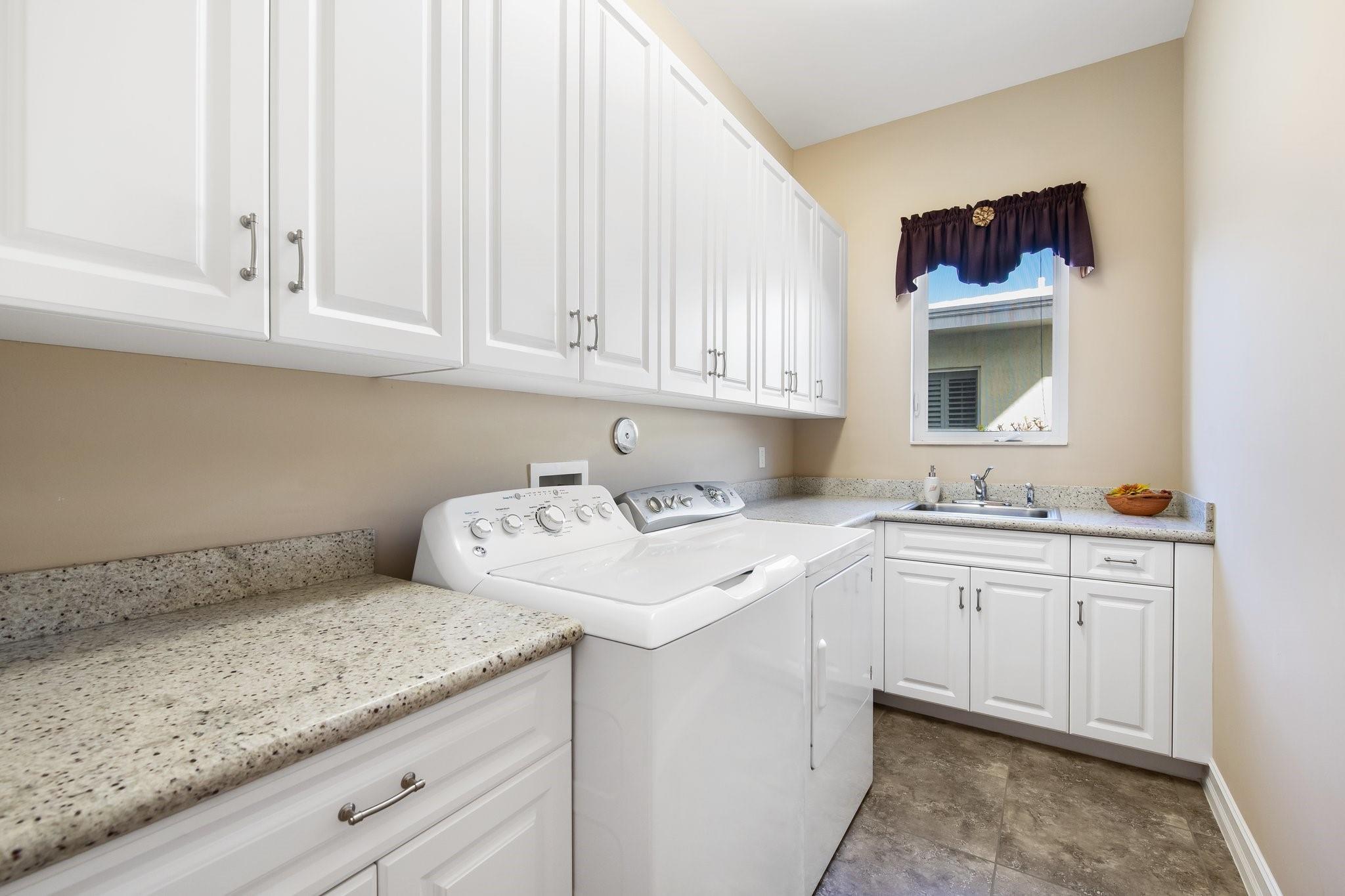 LAUDERDALE SURF & YACHT - Residential