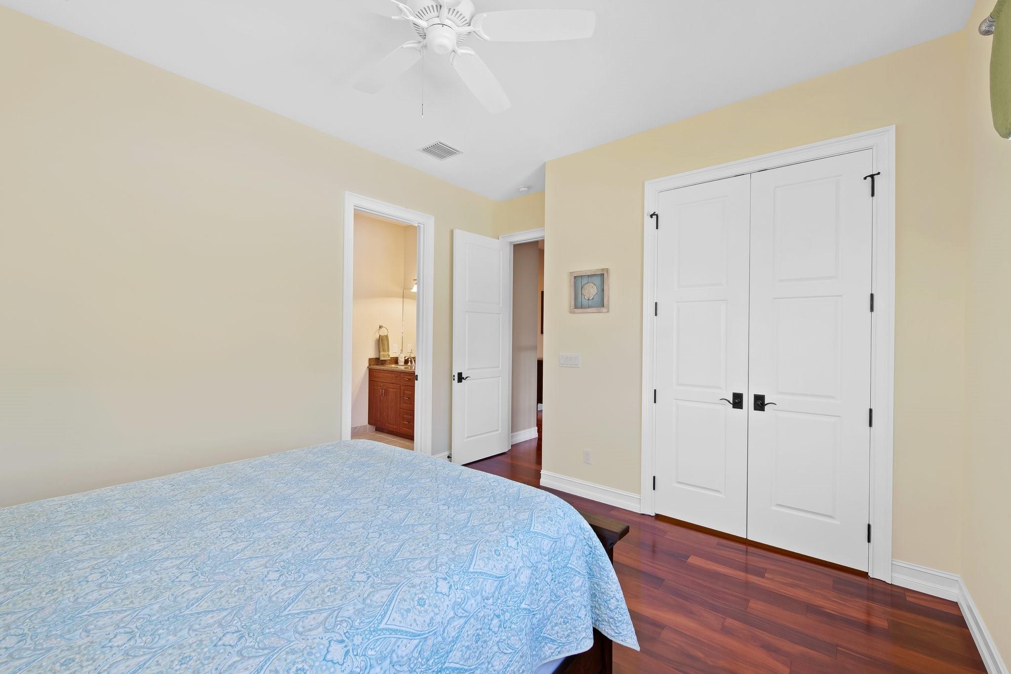 LAUDERDALE SURF & YACHT - Residential