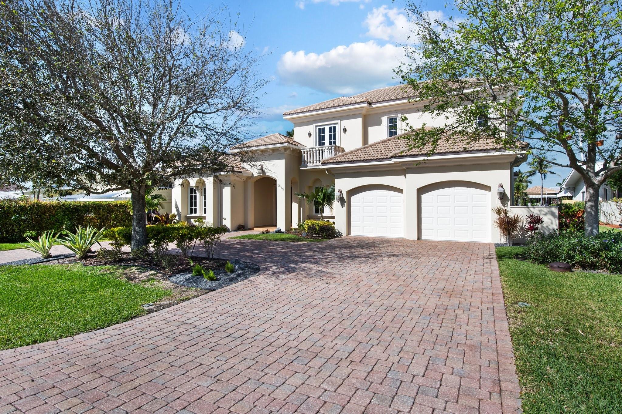 LAUDERDALE SURF & YACHT - Residential