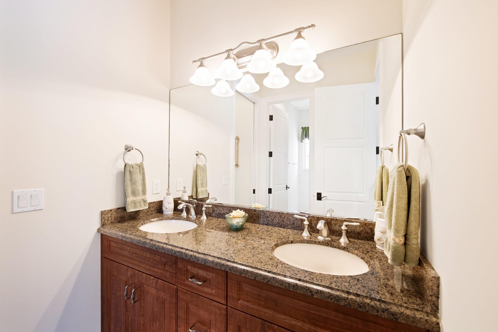 LAUDERDALE SURF & YACHT - Residential