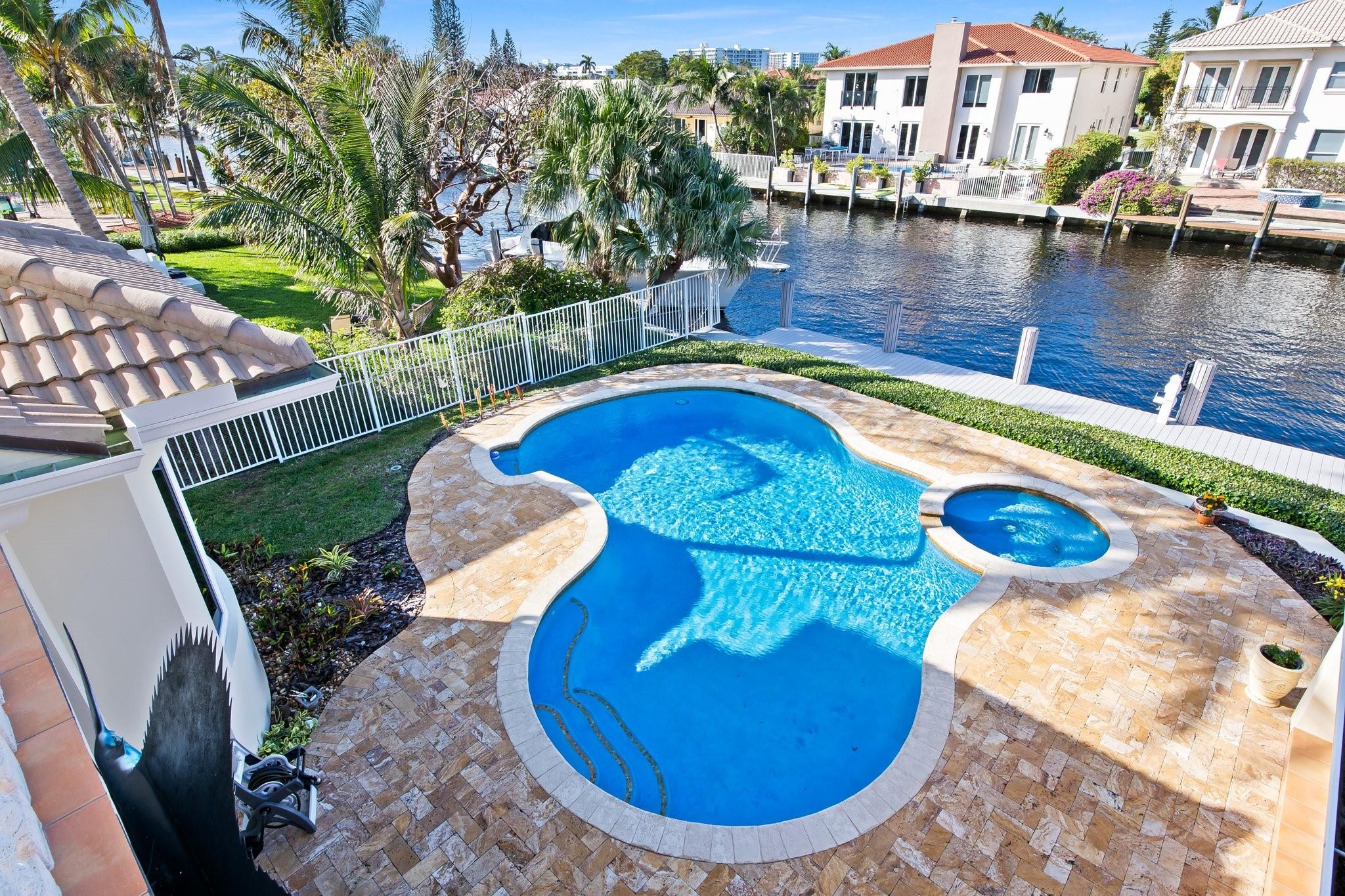LAUDERDALE SURF & YACHT - Residential