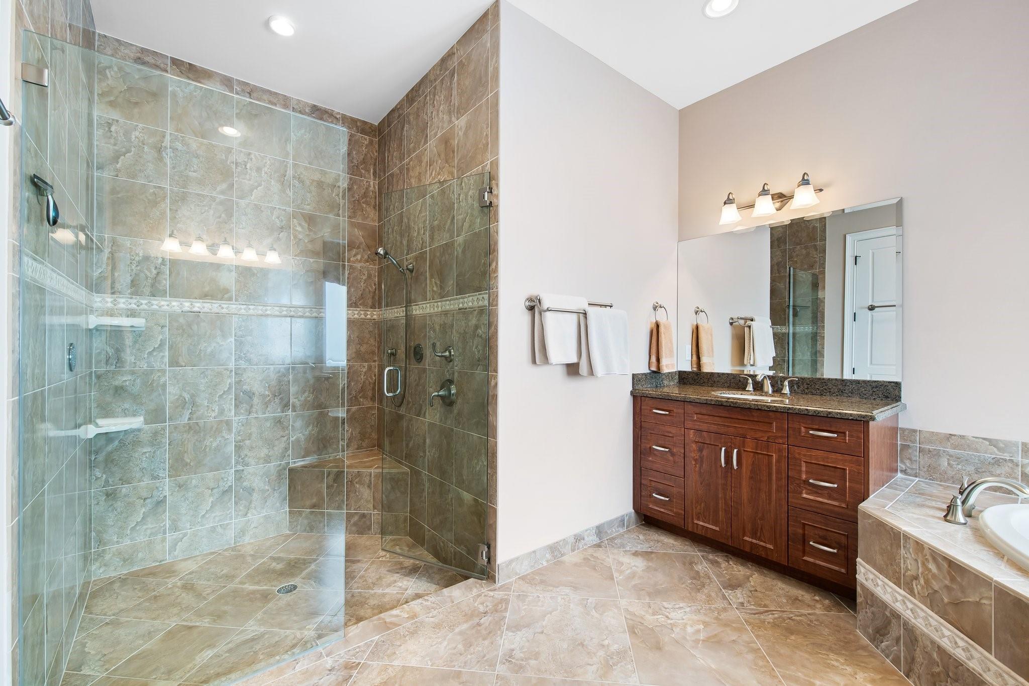 LAUDERDALE SURF & YACHT - Residential