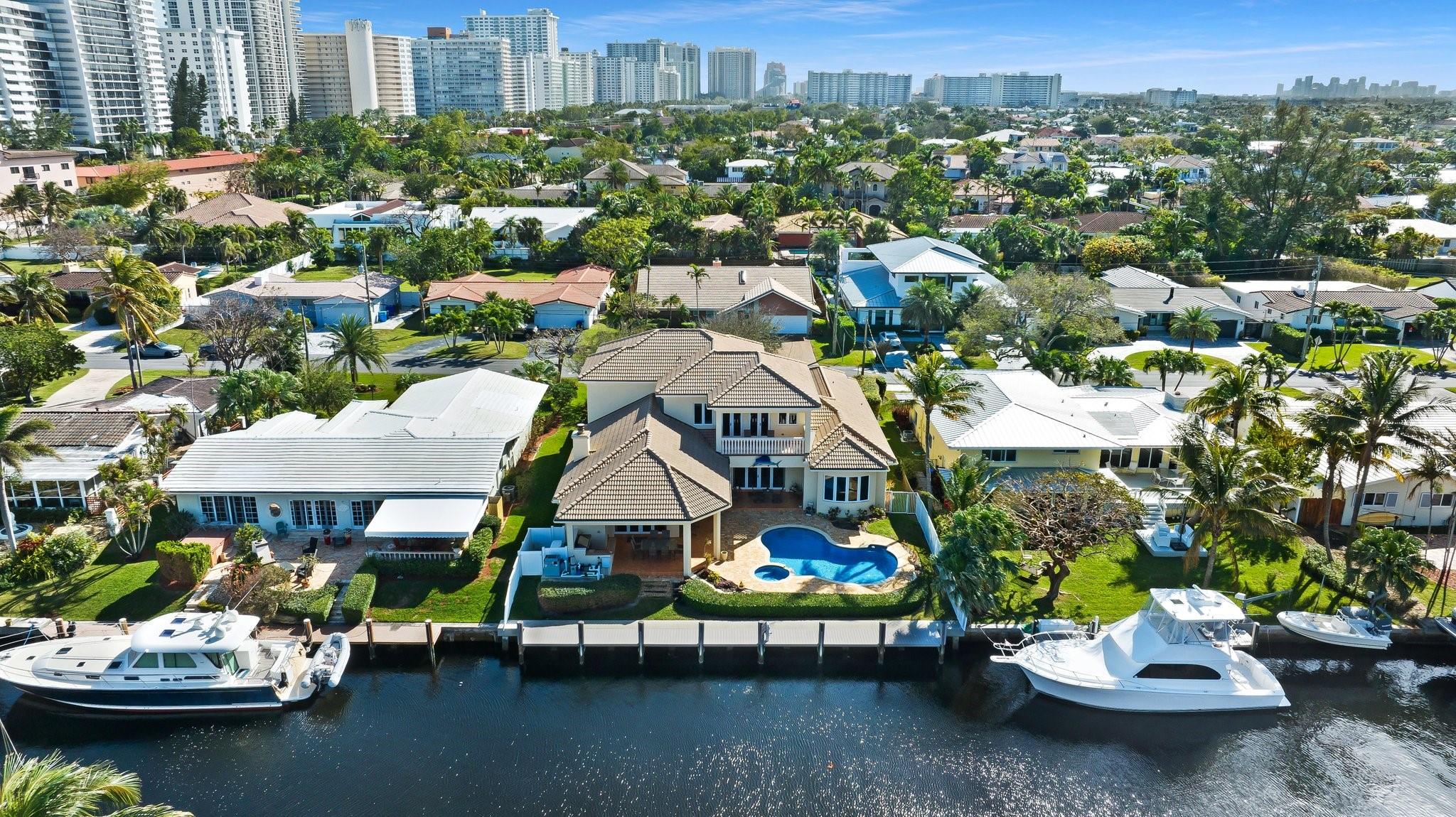 LAUDERDALE SURF & YACHT - Residential