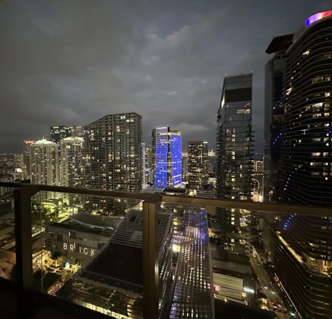 RISE CONDO - Residential Lease