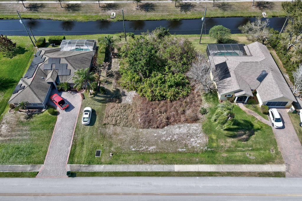 Photo of 306 Main Street, Sebastian, FL 32958 (MLS # R11169708)