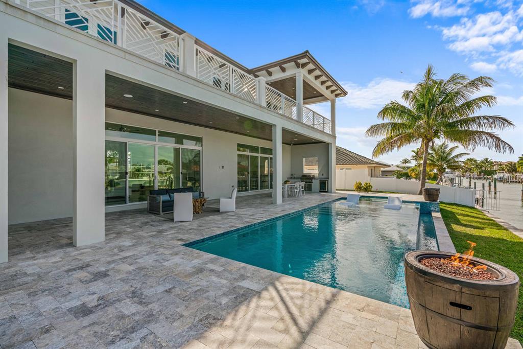 YACHT HARBOR MANOR - Residential