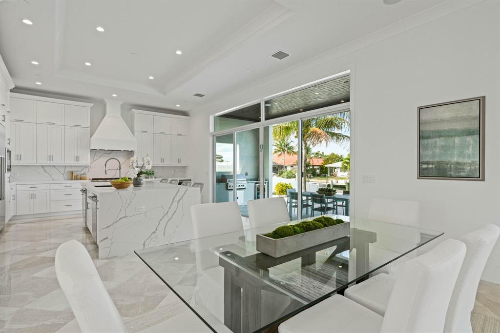 YACHT HARBOR MANOR - Residential