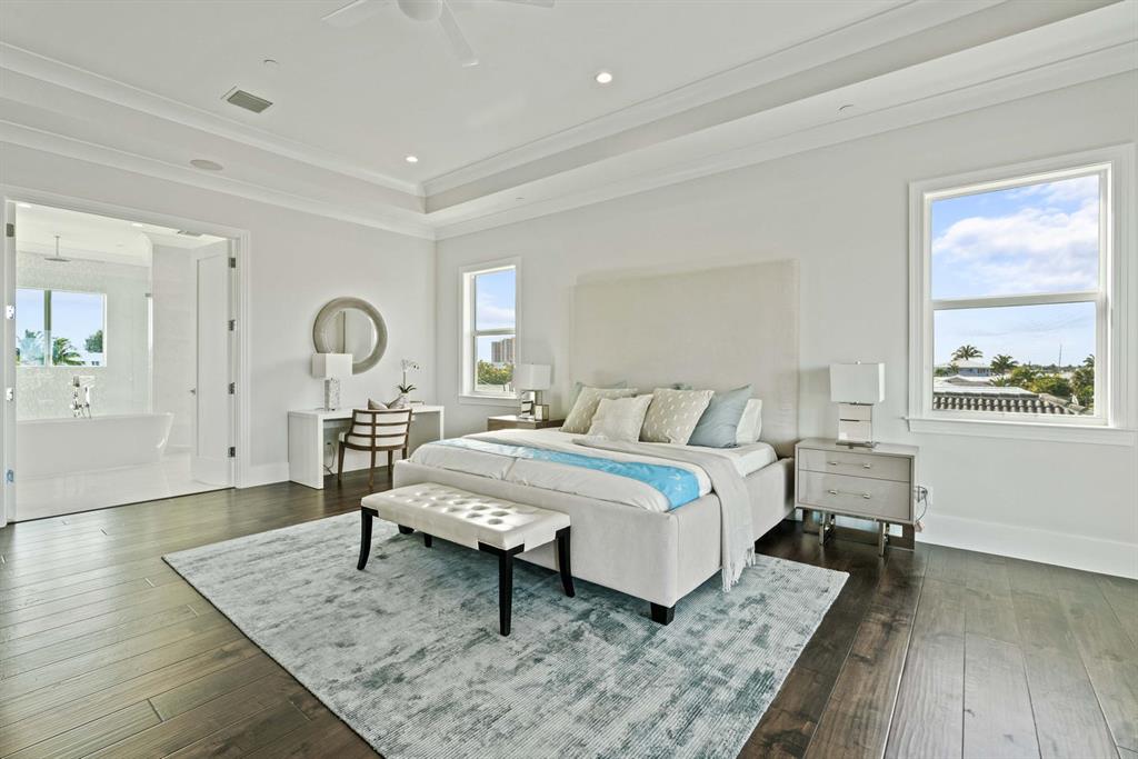 YACHT HARBOR MANOR - Residential