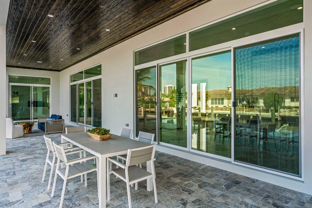 YACHT HARBOR MANOR - Residential