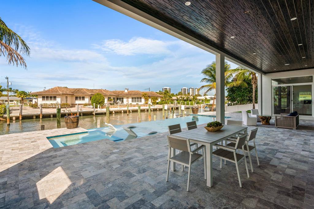 YACHT HARBOR MANOR - Residential