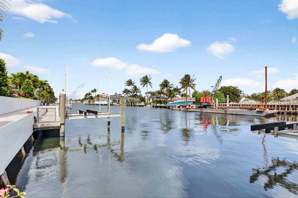 Photo of 30 Spanish River Drive, Ocean Ridge, FL 33435 (MLS # B26011797)