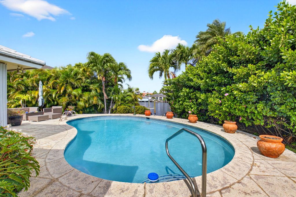 Photo of 30 Spanish River Drive, Ocean Ridge, FL 33435 (MLS # B26011797)