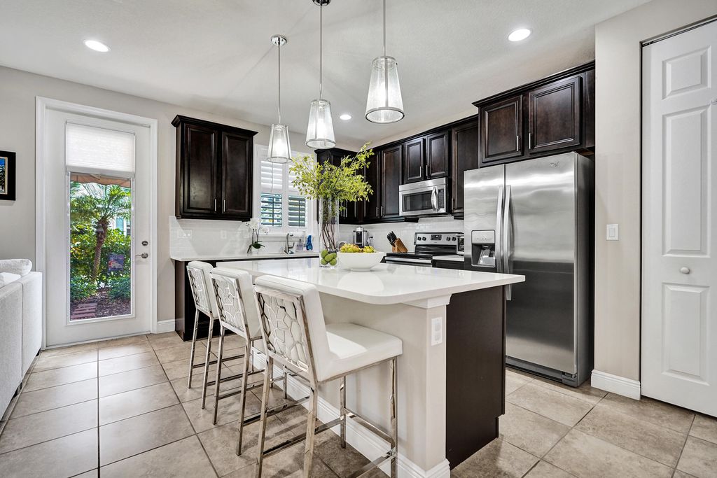 Photo of 3115 Waterside Circle, Boynton Beach, FL 33435 (MLS # B26003500)