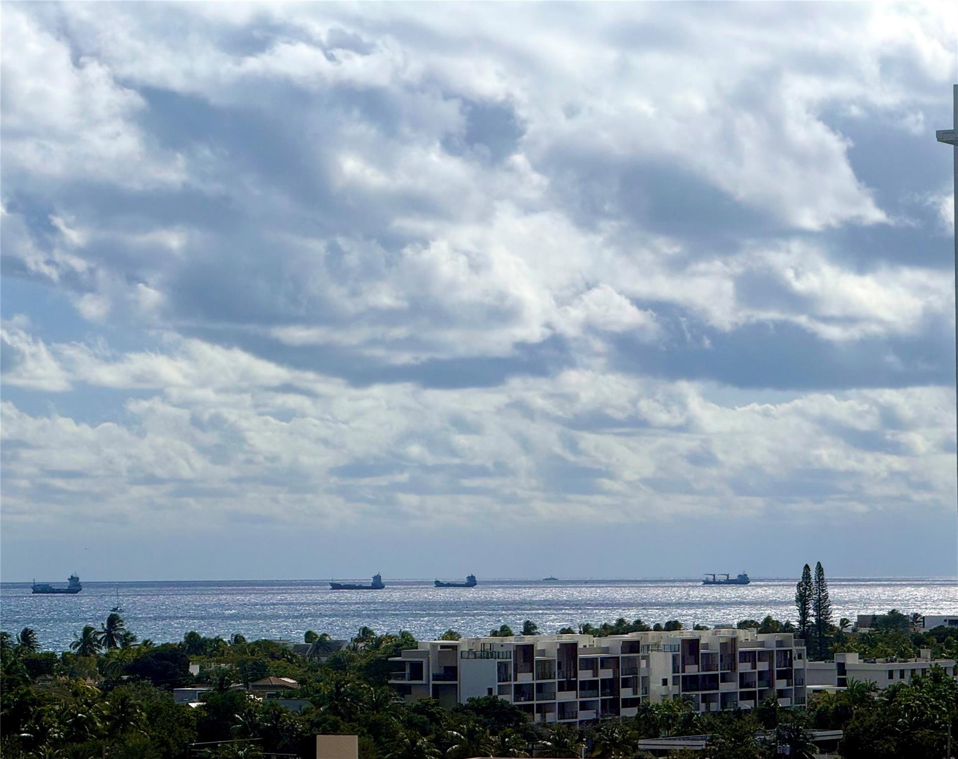 Coral Ridge Towers North - Residential