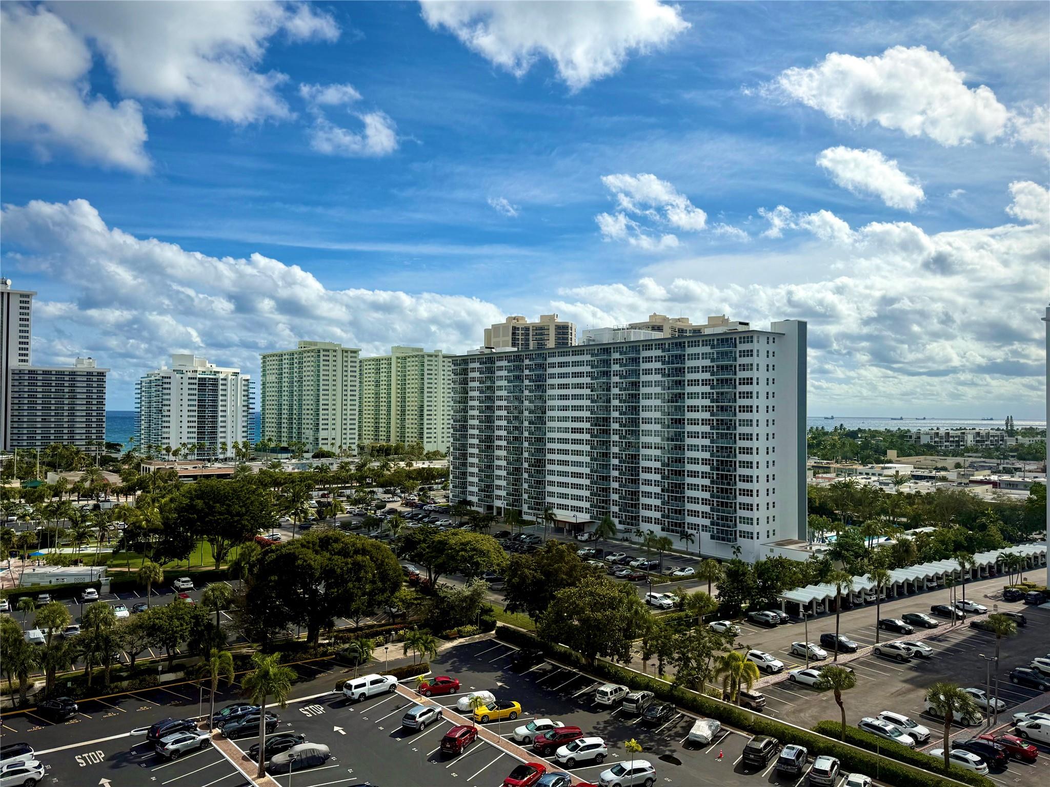 Coral Ridge Towers North - Residential