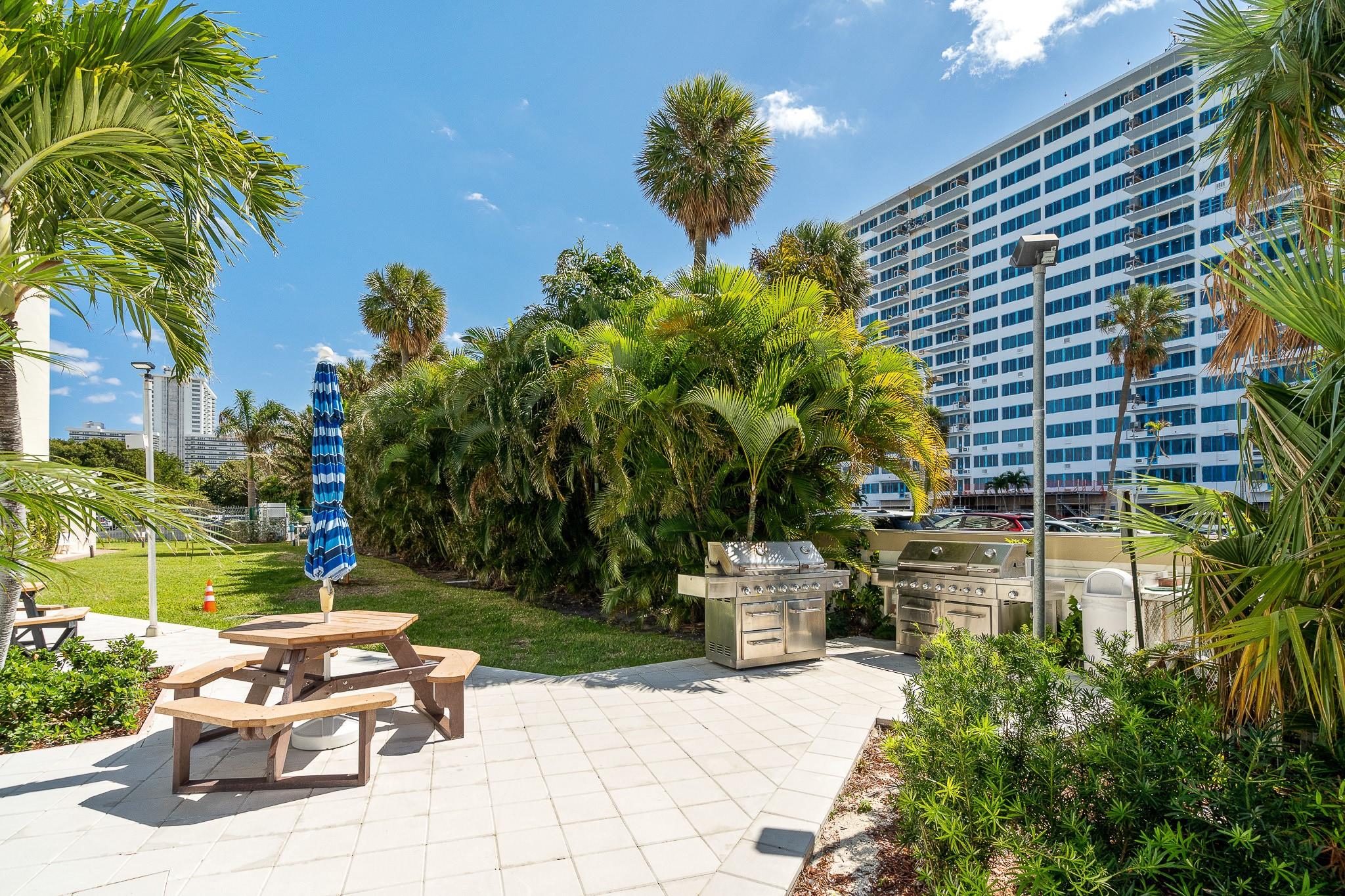 Coral Ridge Towers North - Residential