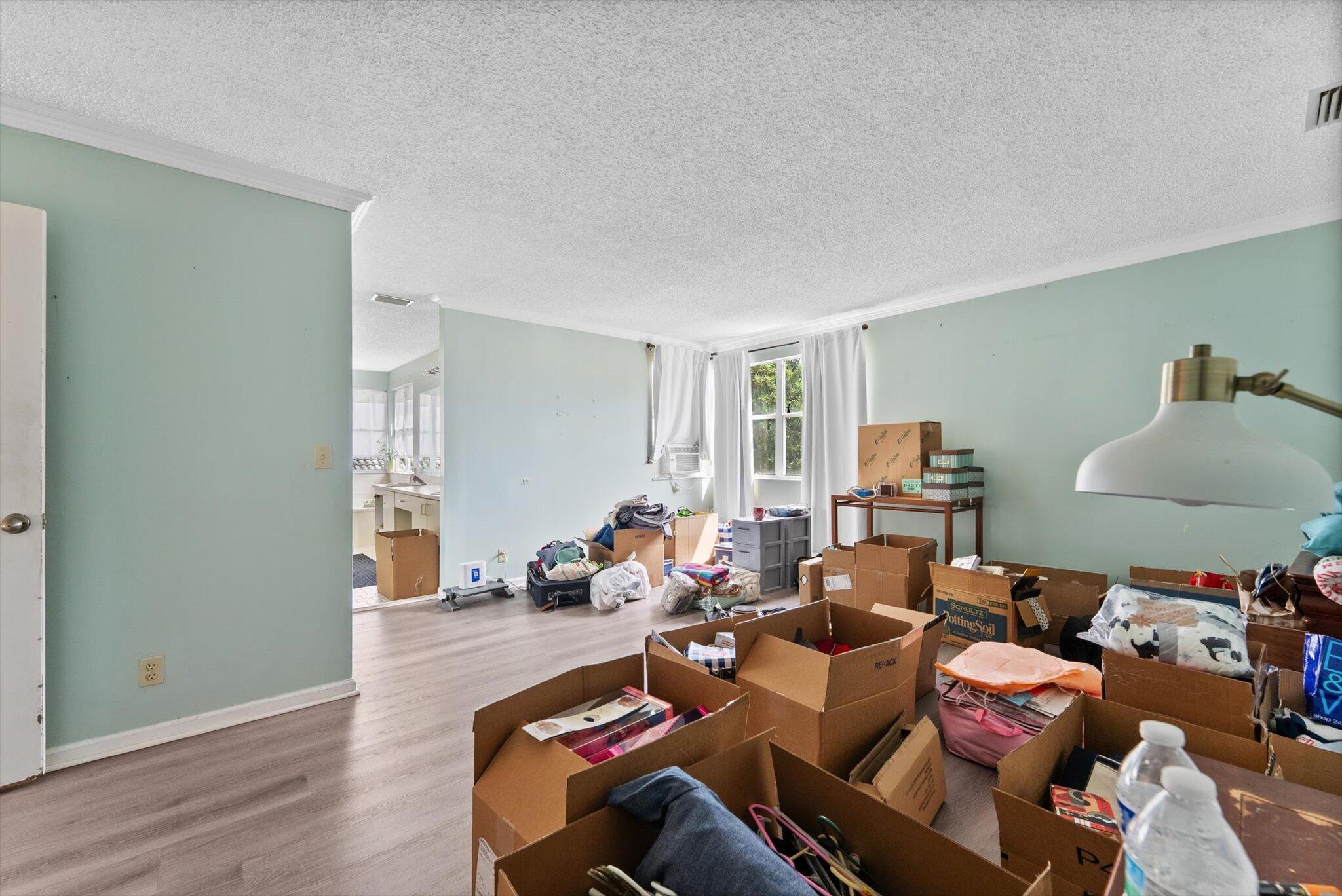 LANDINGS - Residential
