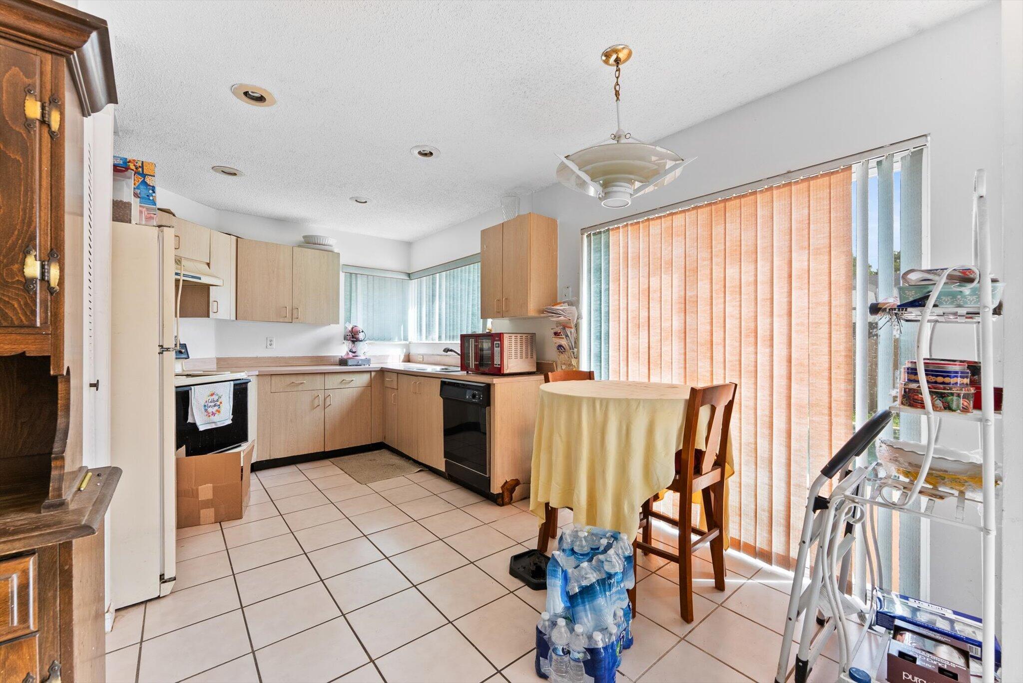 LANDINGS - Residential