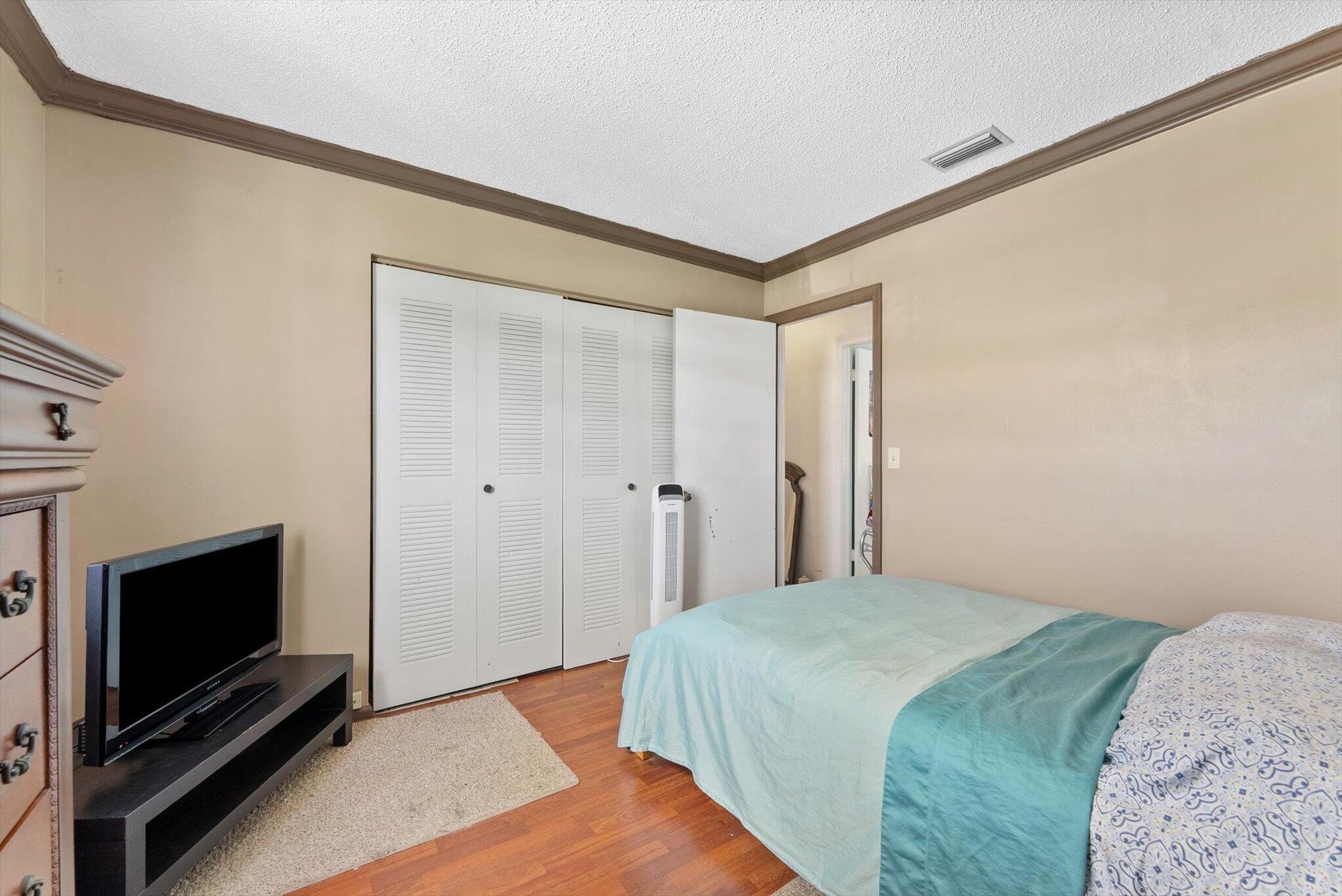 LANDINGS - Residential