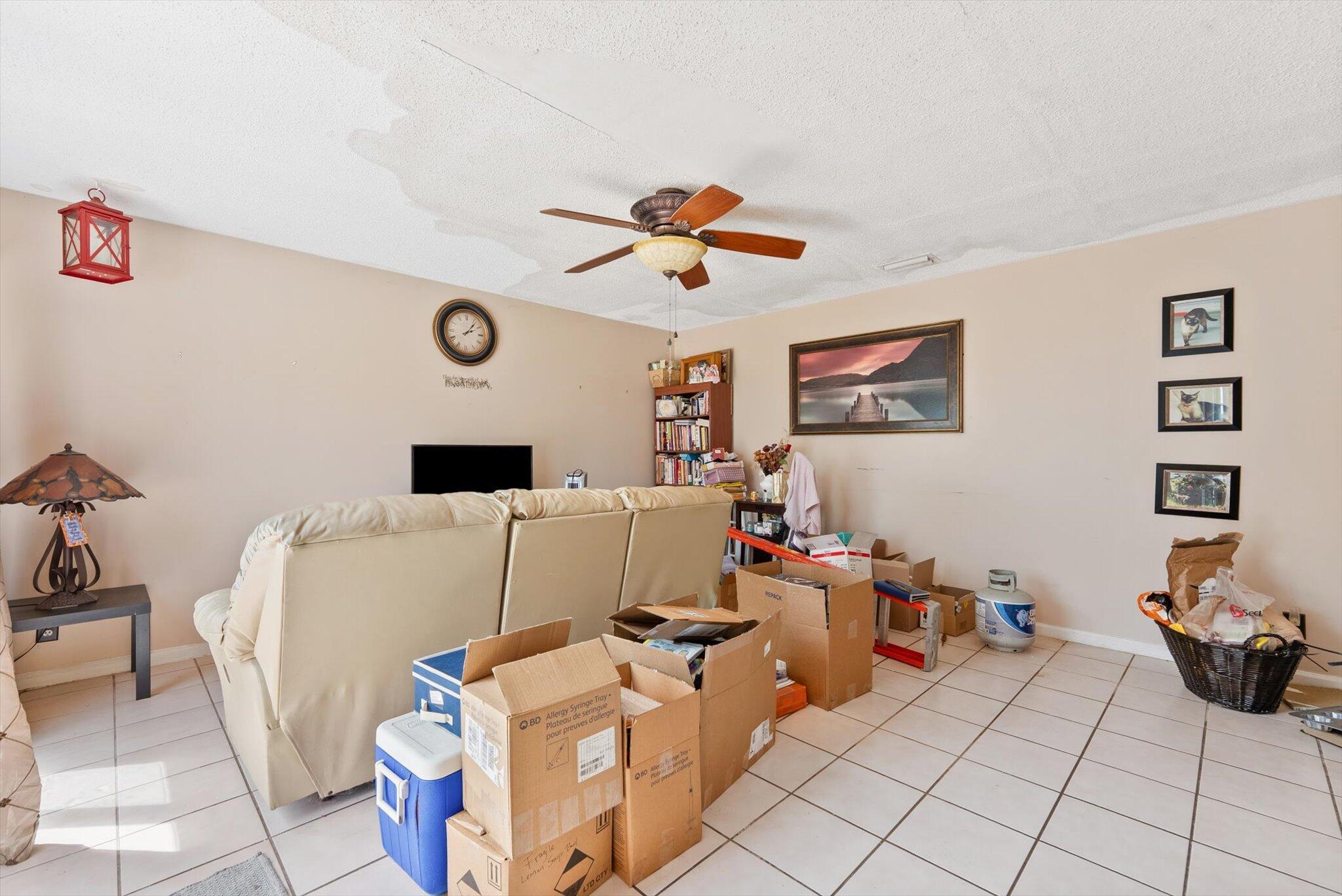 LANDINGS - Residential