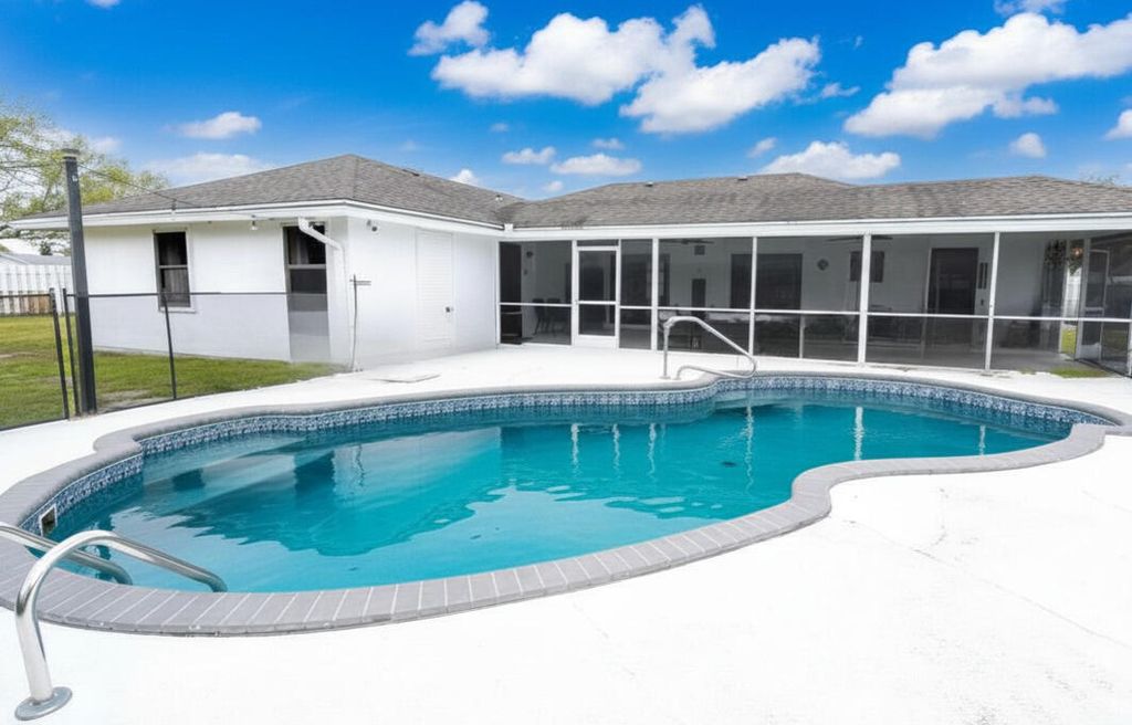 Photo of 106 Segovia Court, Royal Palm Beach, FL 33411 (MLS # B26033994)