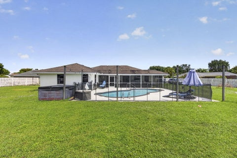 Tiny photo for 106 Segovia Court, Royal Palm Beach, FL 33411 (MLS # B26033994)