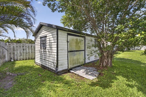 Tiny photo for 106 Segovia Court, Royal Palm Beach, FL 33411 (MLS # B26033994)